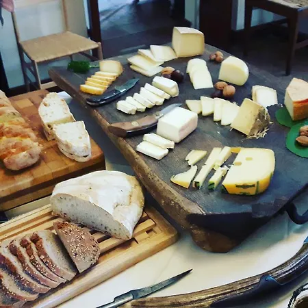 Alojamento de Acomodação e Pequeno-almoço Bella Di Ceciliano 2*