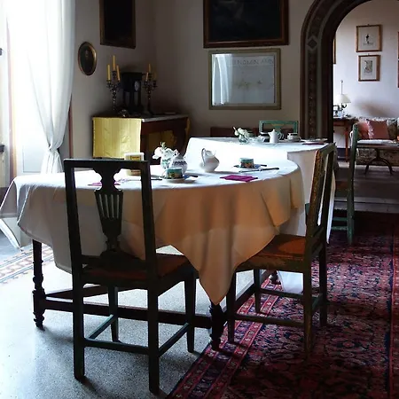 Bella Di Ceciliano Bed and Breakfast 4*